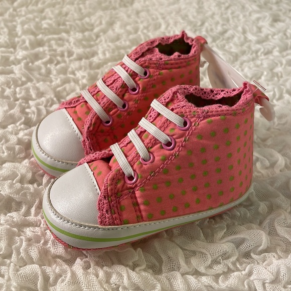 Polka Dots & Lace Baby Shoes - Picture 2 of 6